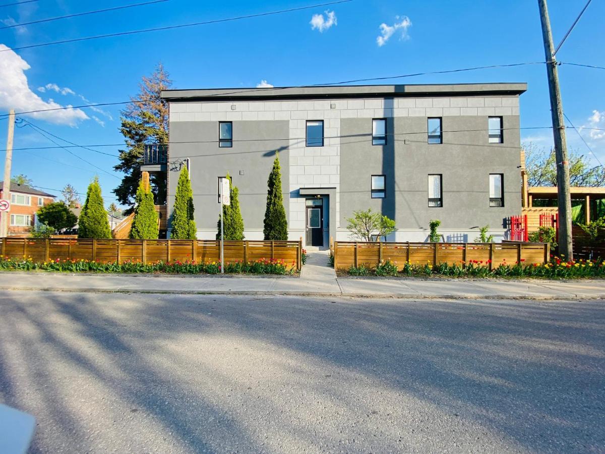 Signature Ii Space Share Canada * Toronto